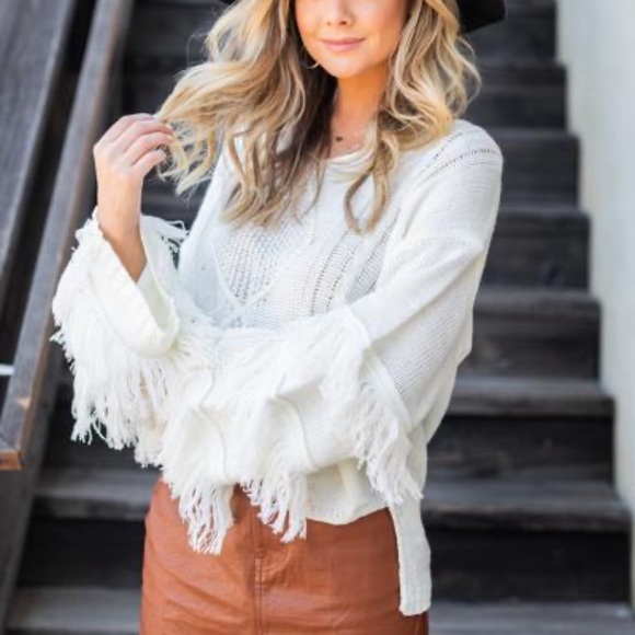 Sweaters - White Tassel Sweater